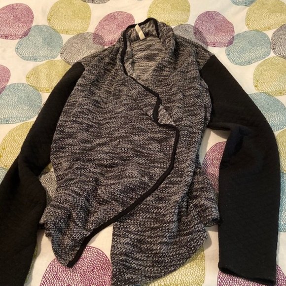 Cardigan - Picture 1 of 2